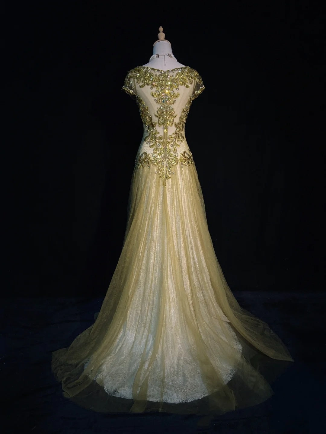 Robes de Bal Vintage Années 90 Sirène Col Bijou Tulle Doré Avec Perles Longue Robe de Soirée Semi-Formelle N3674