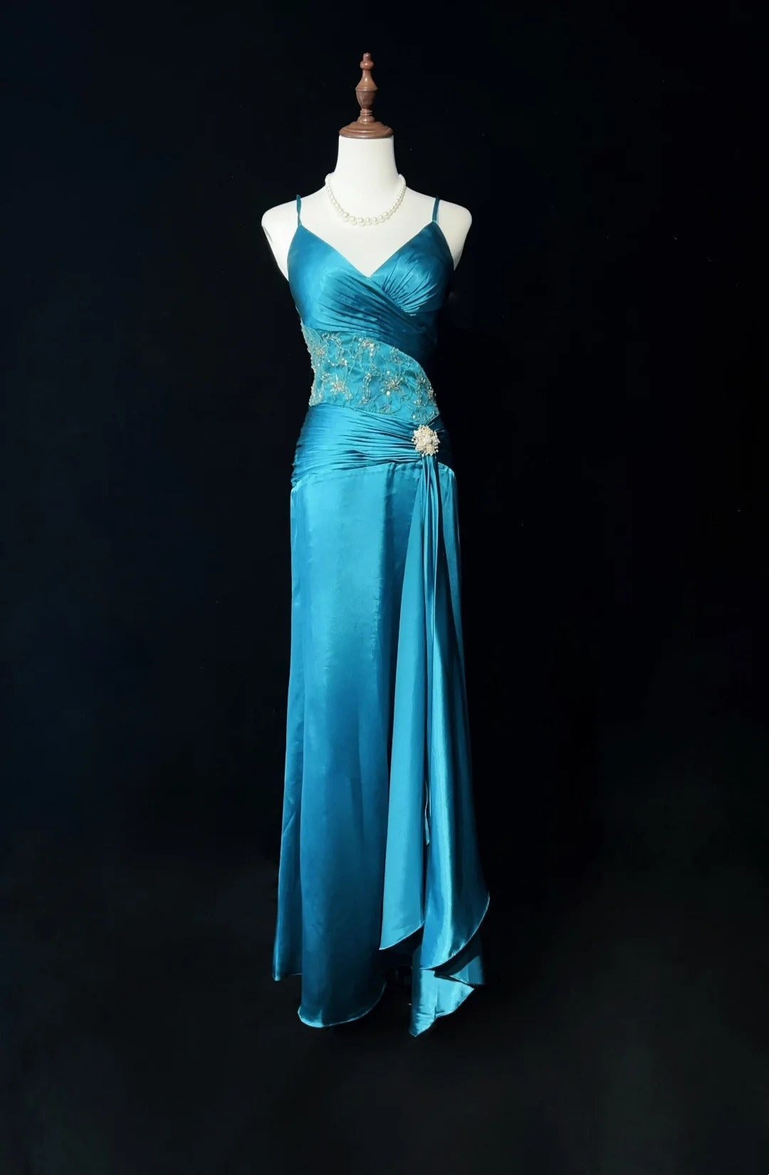 Vintage-Abschlussballkleider-Inspo Meerjungfrau Spaghettiträger Blau Satin 80er Jahre Mit Perlen Abendkleider N3353