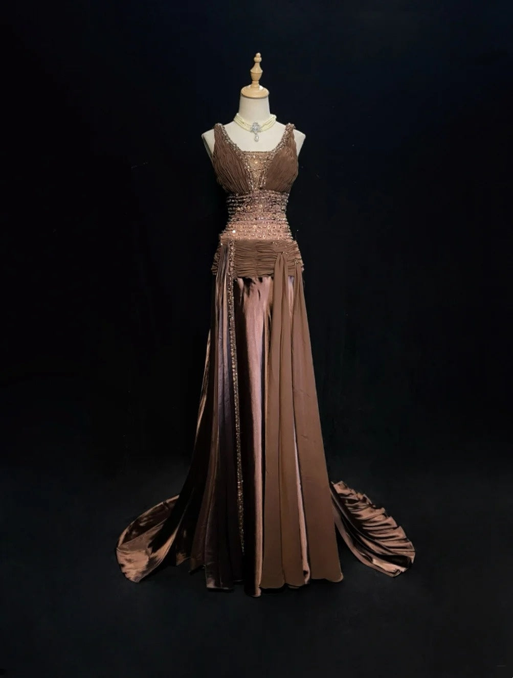 Vintage Ballkleider Meerjungfrau Schokolade Chiffon V-Ausschnitt mit Perlen Lang Festliches Kleid N2453