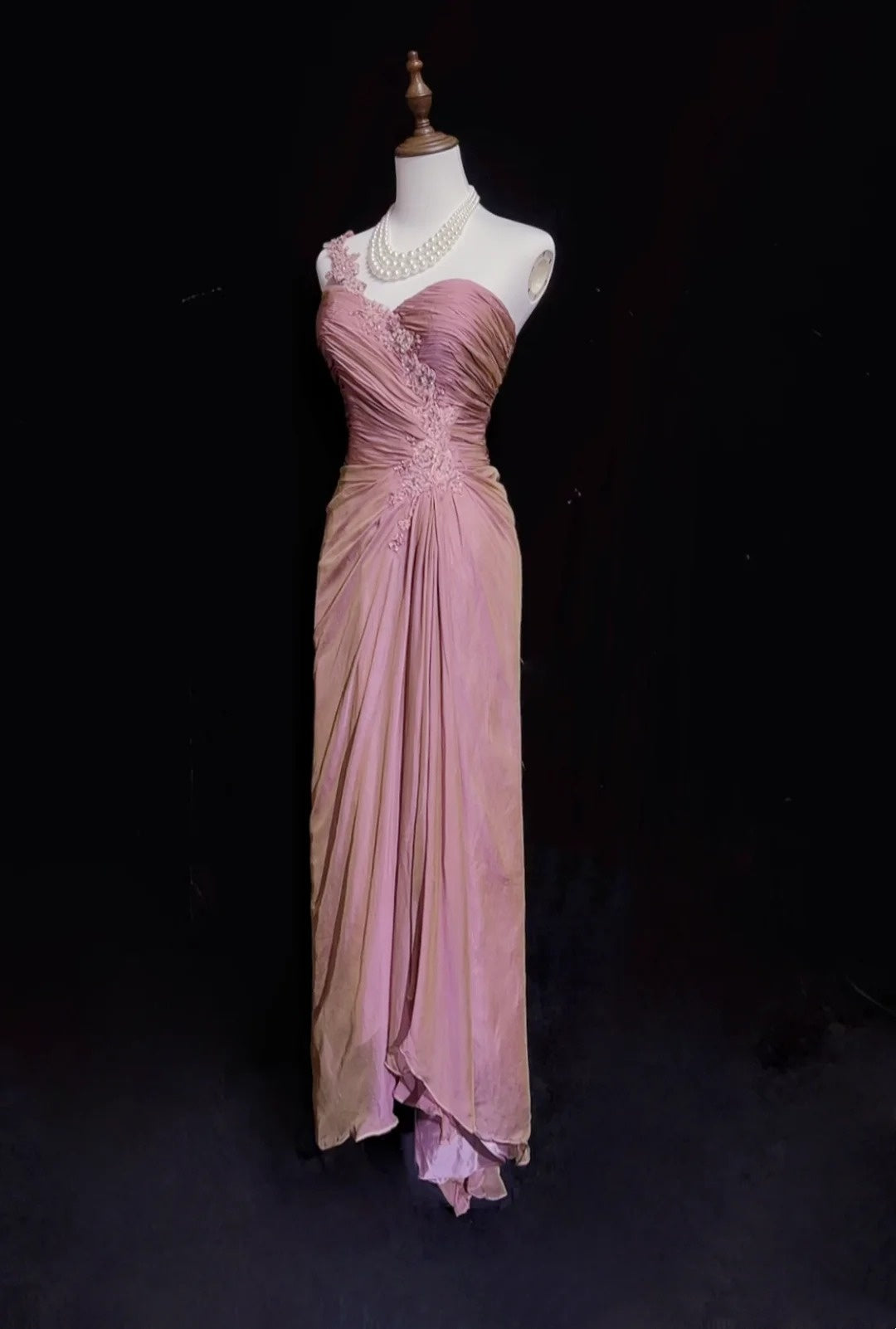 Robes de bal vintage fourreau asymétrique roses avec appliques années 1960 longue robe de soirée N2608