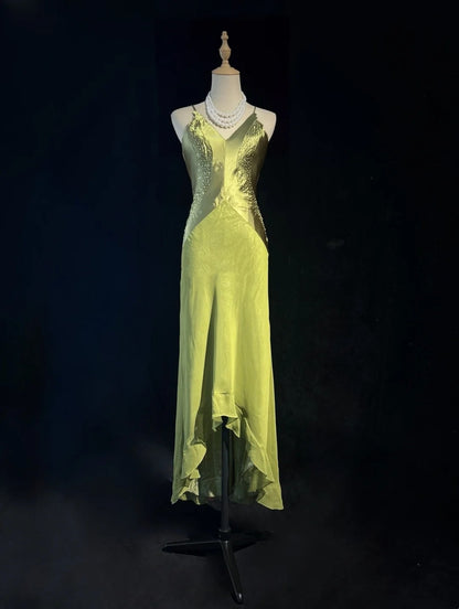 Robes de bal modestes Haut Bas Bretelles Fines Satin Vert Longues Tenues de Soirée N3472