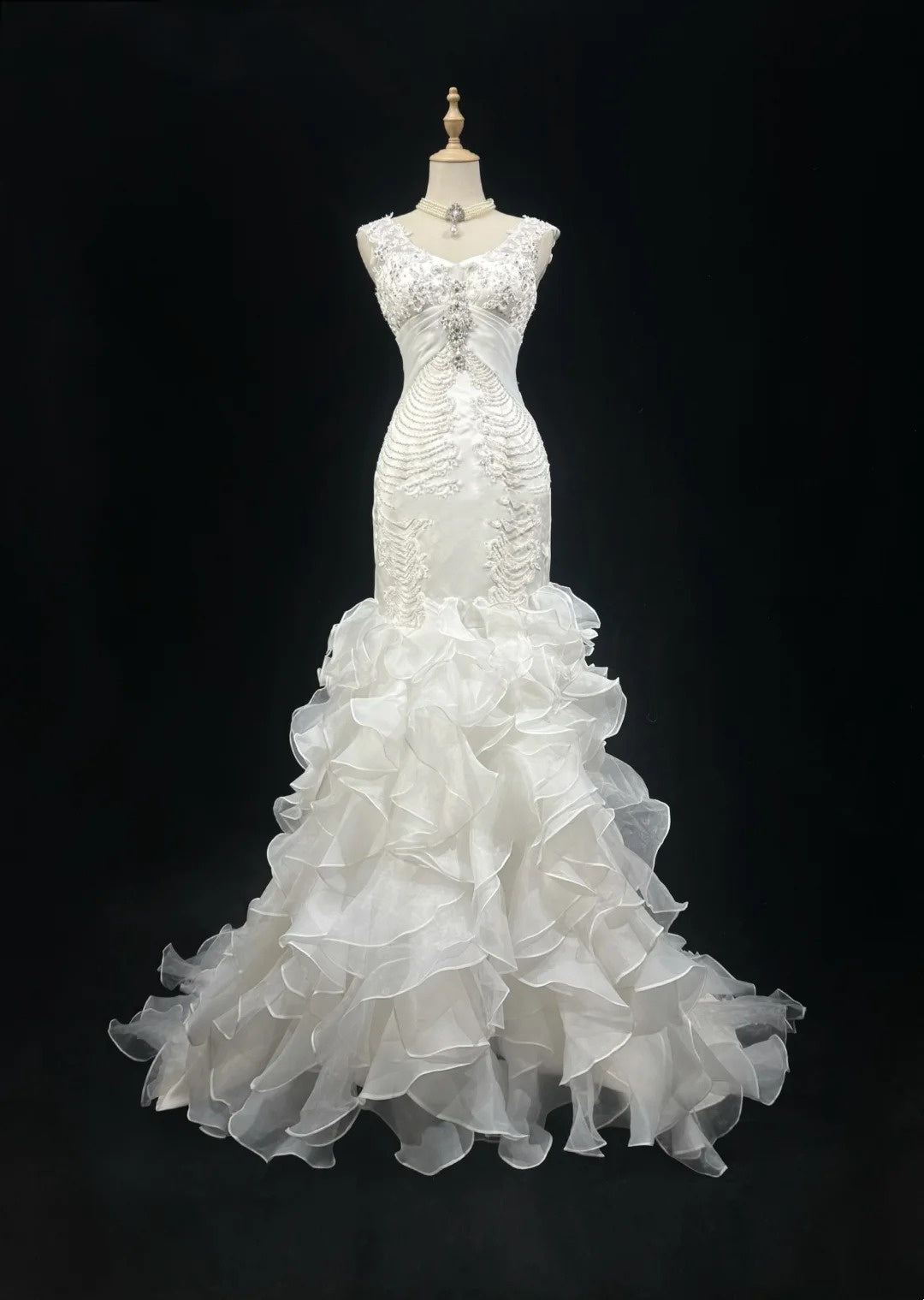 Vintage 90er Brautkleider Meerjungfrau V-Ausschnitt Stufenlagen Weiß Perlen Sommergarten Langes Brautkleid N3826
