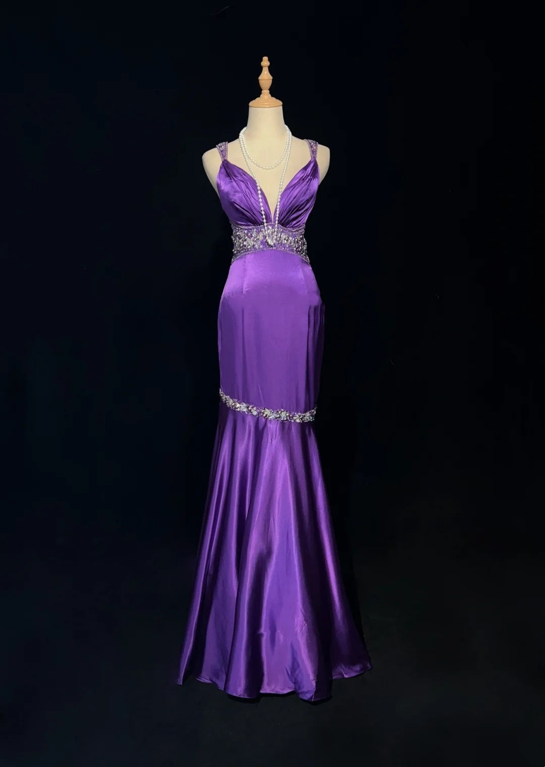 Vintage Meerjungfrau-Abschlussballkleid Spaghettiträger 80er Satin mit Perlen Stickerei rückenfrei langes Ballkleid N2515