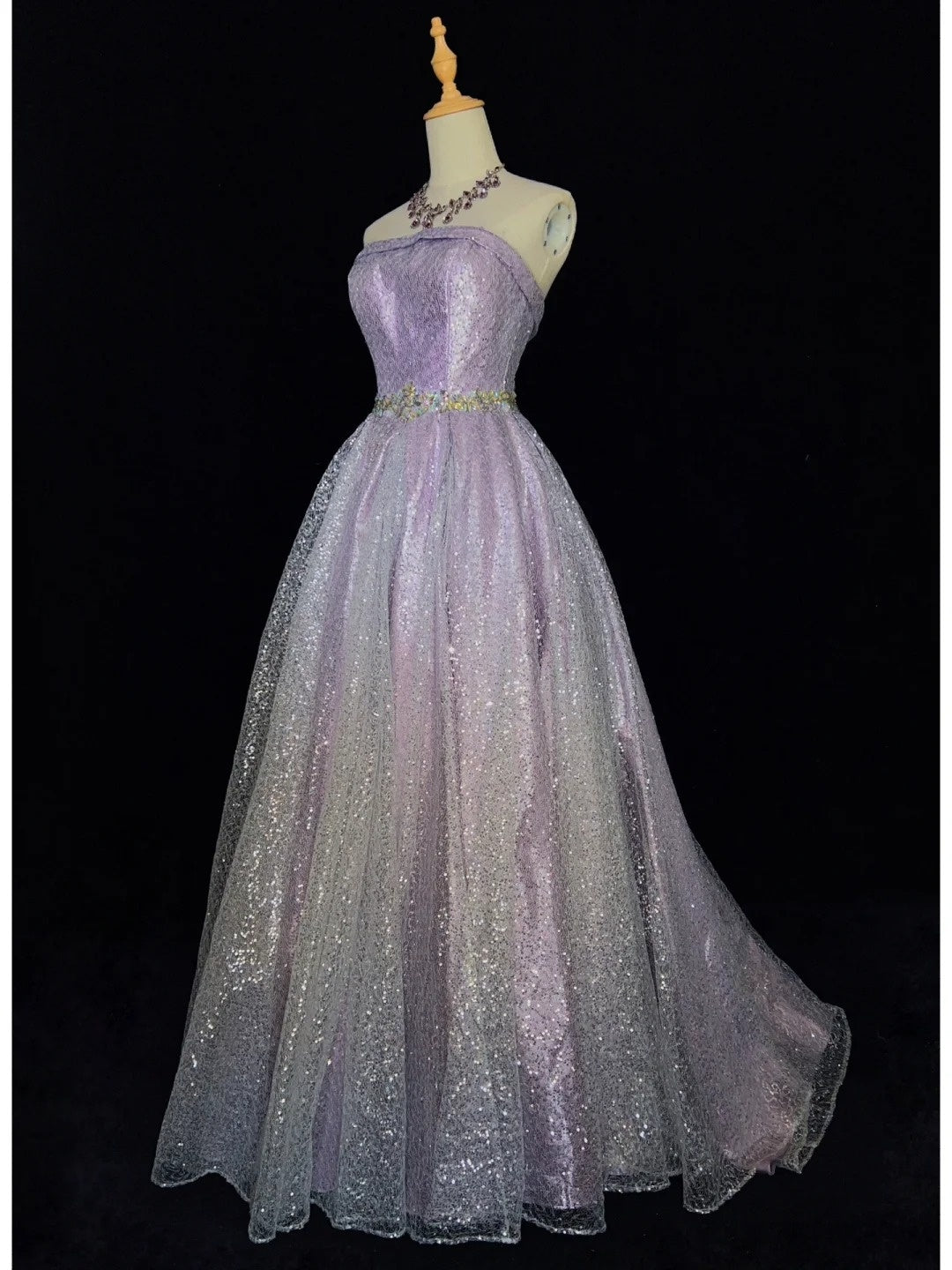 Prinzessin Abschlussballkleider Inspo Ballkleid Trägerlos Flieder Pailletten Lang Mit Perlen Bestickte Abendkleider N3393