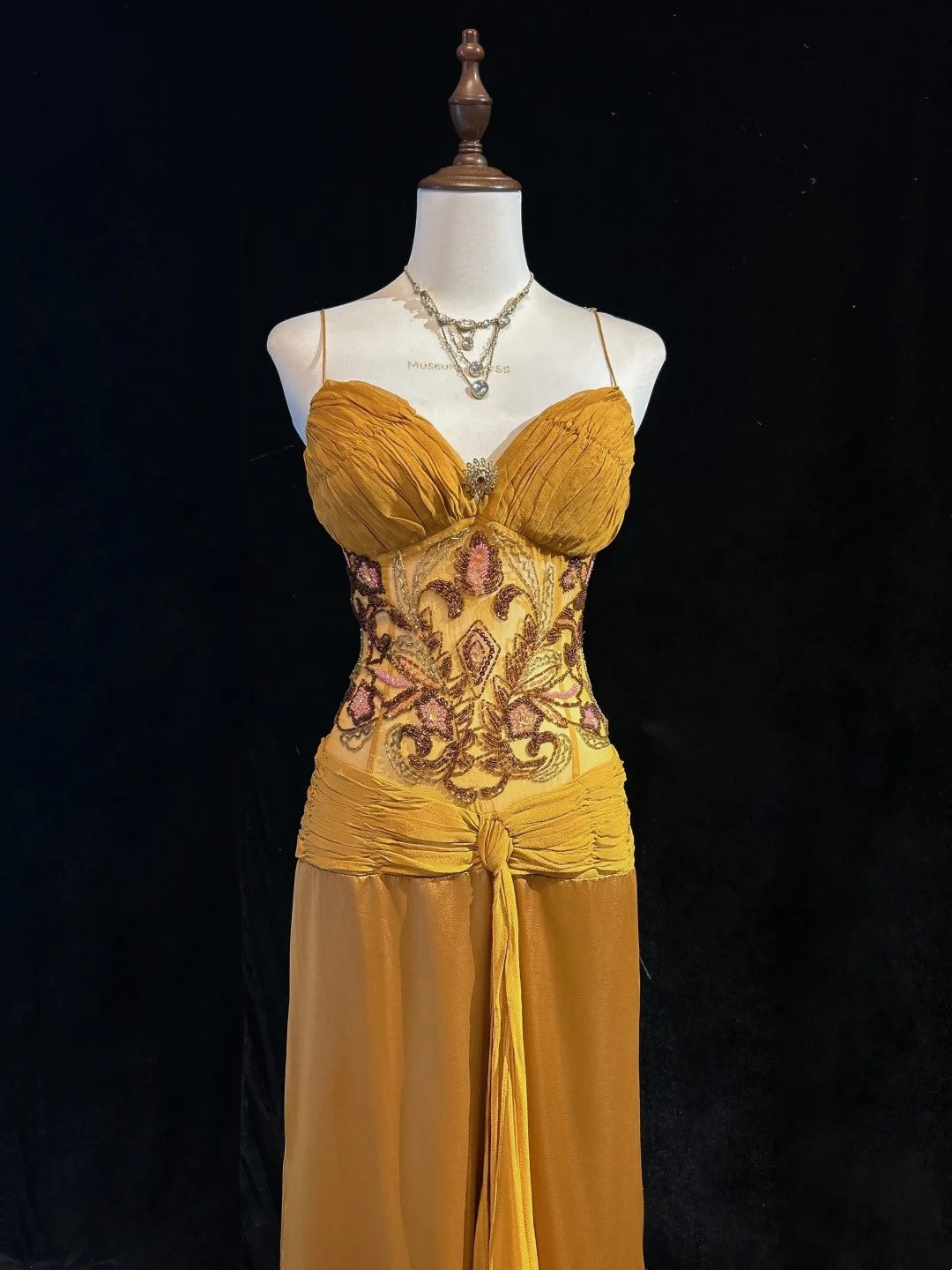 Robes de bal vintage Sirène Bretelles fines Dorées avec volants Perles Mousseline Robe de soirée années 90 N2588