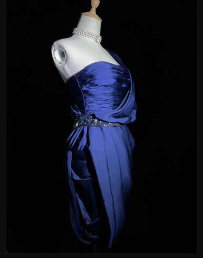 Bescheidene Etui Ein-Schulter-Kleider Marineblau Satin Ideen für Damen Kurze Geburtstagskleider Mini-Heimkehr-Outfits N3282