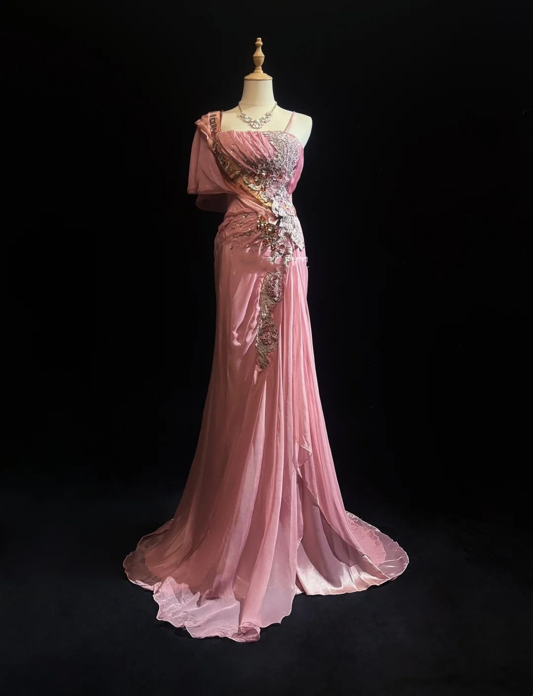 Robes de bal vintage sirène en mousseline de soie rose avec perles appliquées, longue robe de soirée années 70 N2620