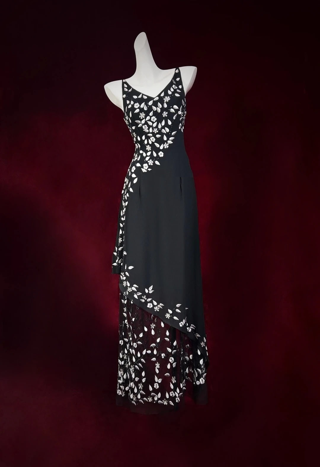 Vintage Prom Dresses A Line V Neck Black Chiffon With Embroidery 2000s Long Party Evening Formal Gown RC1149