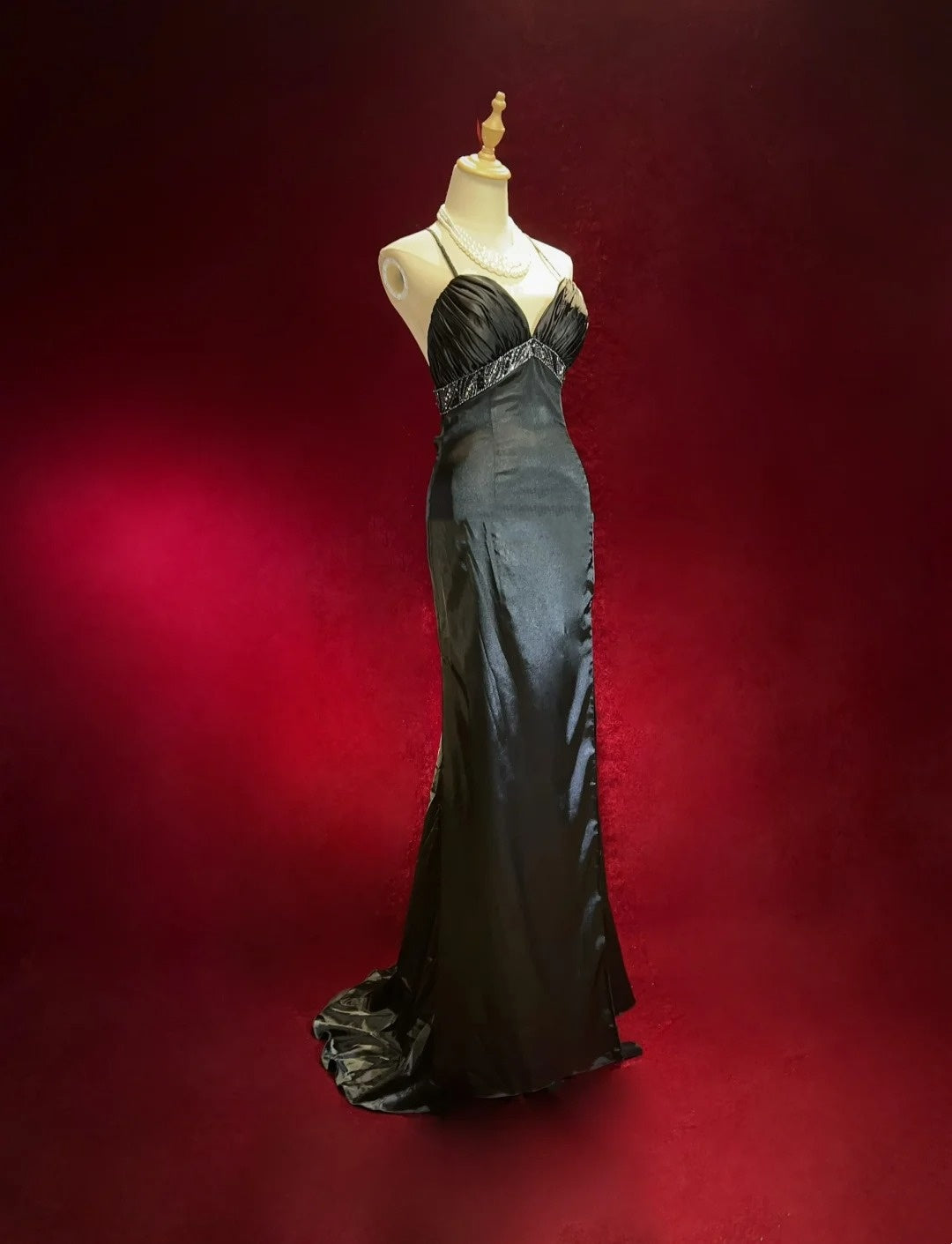 Robes de bal vintage Robe sirène à bretelles spaghetti Robe de soirée noire sans manches en taffetas Robe de soirée longue années 90 N2882