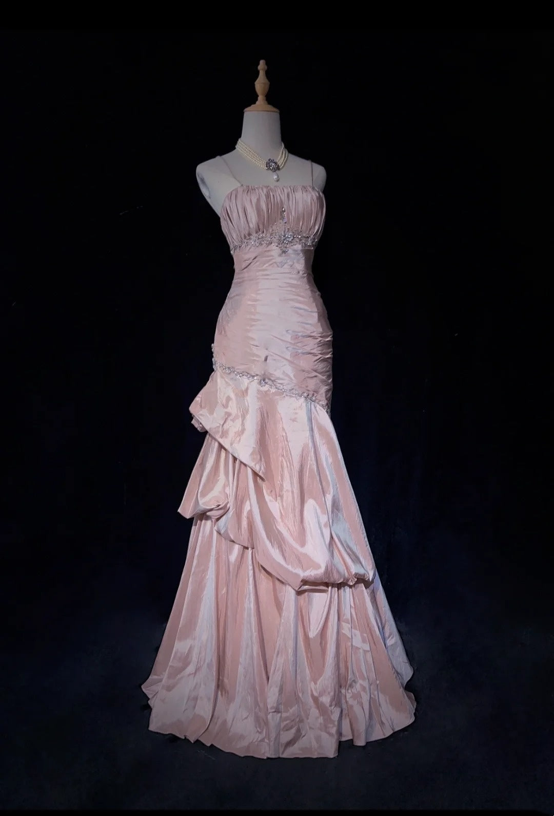 Robes de bal vintage sirène à fines bretelles en taffetas rose clair avec perles argentées années 50 longue robe de soirée N2597