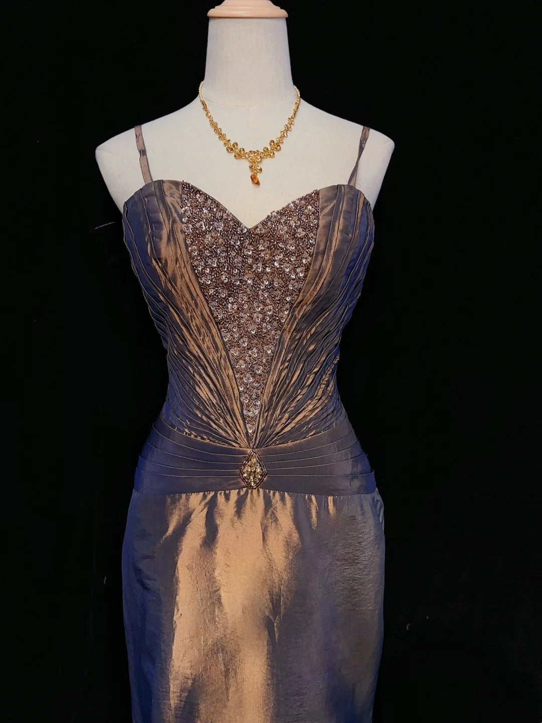 Inspiration robes de bal vintage sirène à fines bretelles marron longues années 80 avec robes de soirée perlées N3391
