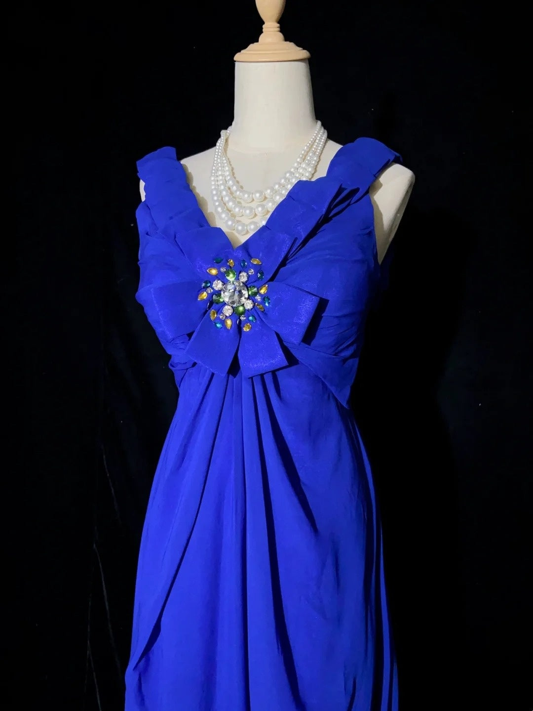 Robes de bal vintage A-Line Col en V Bleu roi Mousseline Longue Années 1990 Avec perles Robes de soirée N3352