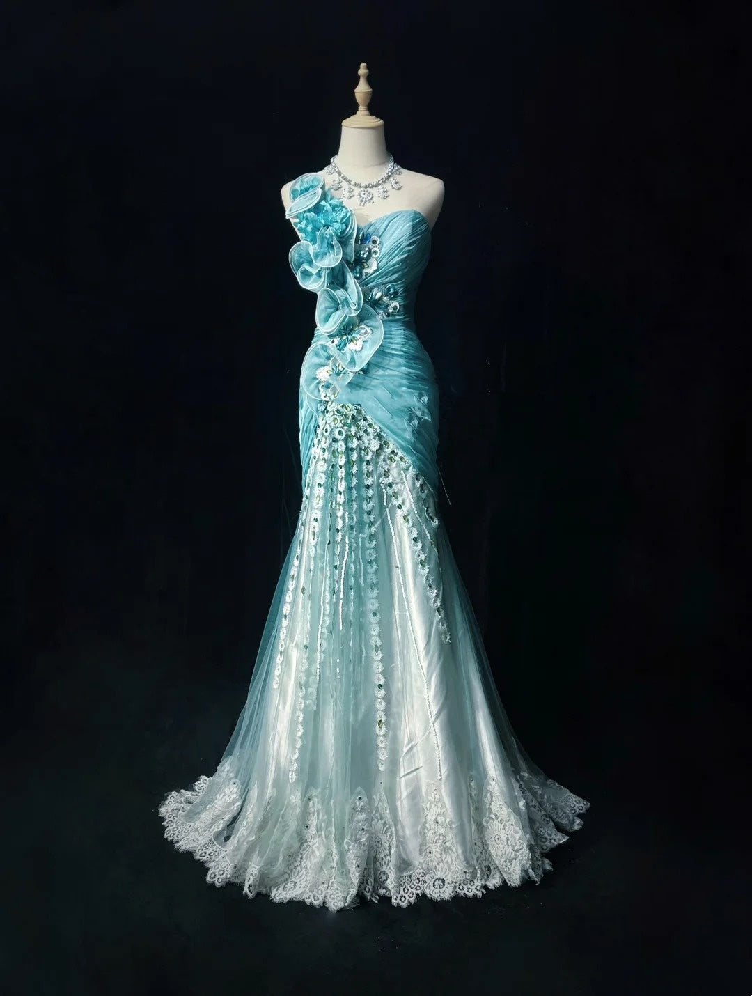 Bescheidene Abschlussballkleider Meerjungfrau One Shoulder Blau Tüll Spitze Ärmellos Mit Rüschen Festliches Abendkleid N3833
