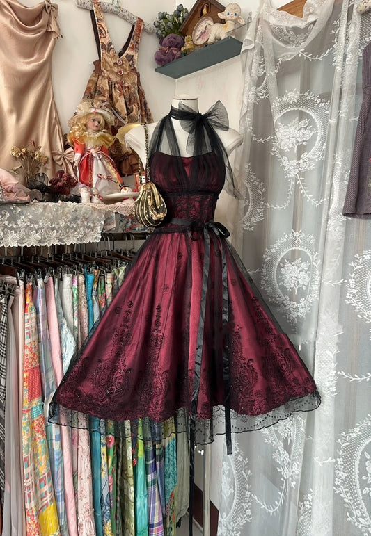 Einfaches A-Linien Neckholder Weinrot Schwarz Spitze Satin Kurzes Abschlussball Geburtstagskleid Homecoming-Kleid N3722