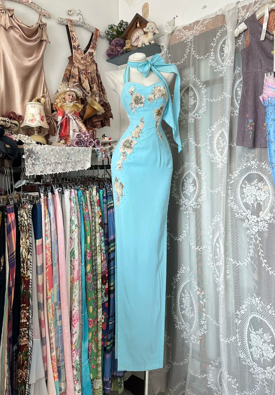 Vintage-Ballkleider Ästhetik 1960er Retro Meerjungfrau Neckholder Hellblau Rückenfrei Langes Abendkleid N2255