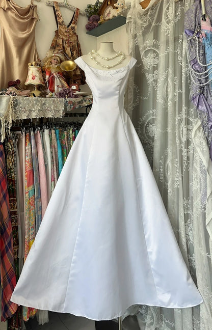 Robe de bal sobre en satin blanc, longue, style princesse, inspiration robe de soirée N1284