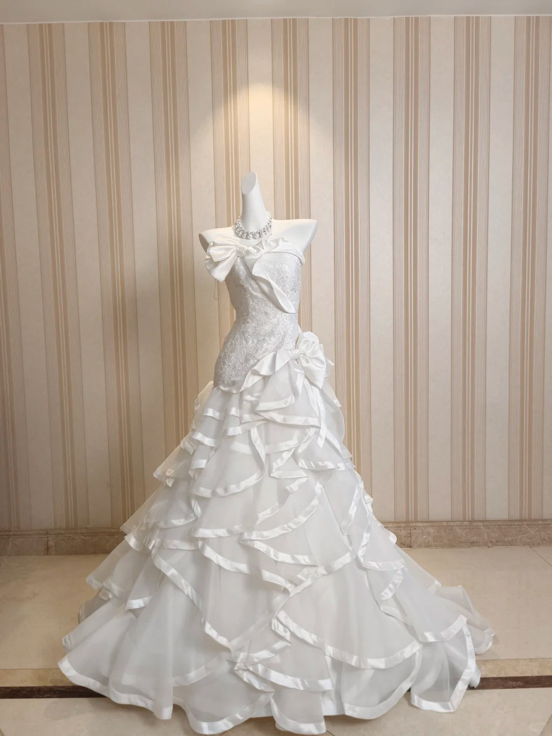 Chic Wedding Dresses Mermaid Strapless Neck Garden Vintage Wedding Dress N4486