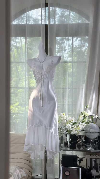 Charmantes Robes de Bal Sirène Bretelles Fines Satin Blanc Robes de Soirée Mi-Longues N3576