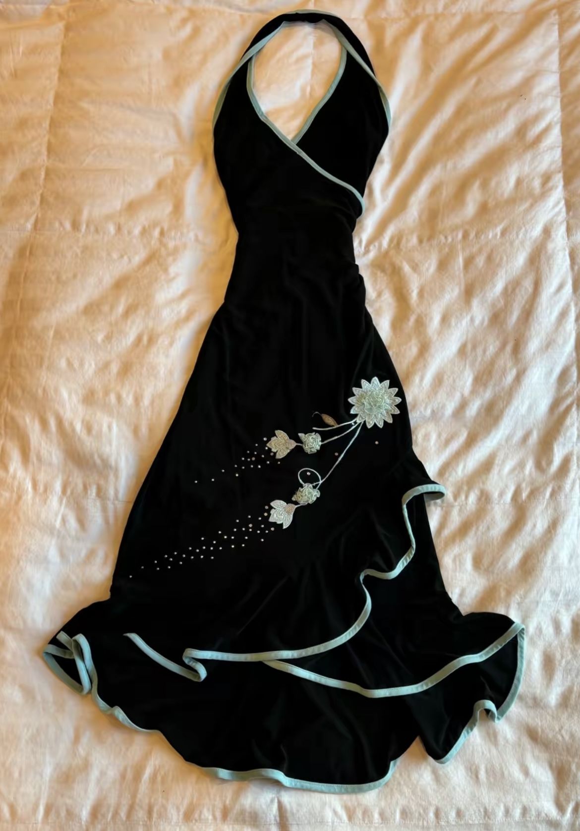 Etui Vintage Schwarz Ärmellos 80er Jahre Midilanges Ballkleid N2355
