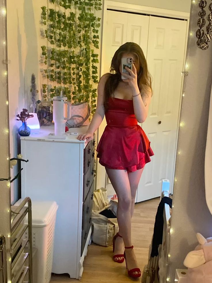 Cute Satin Red Mini Dress A Line Spaghetti Straps Short Party Dresses Homecoming Cocktail Gowns RB8964