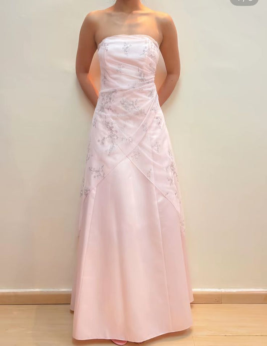 Wunderschönes A-Linien trägerloses rosa ärmelloses Tüll langes Abendkleid Ballkleider N2545