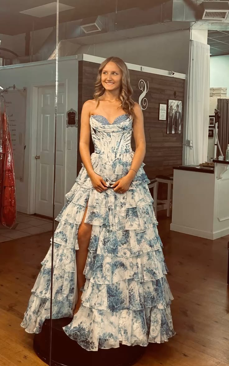 Robe de bal longue trapèze élégante style princesse florale sans manches et bustier, en mousseline imprimée de fleurs N1861