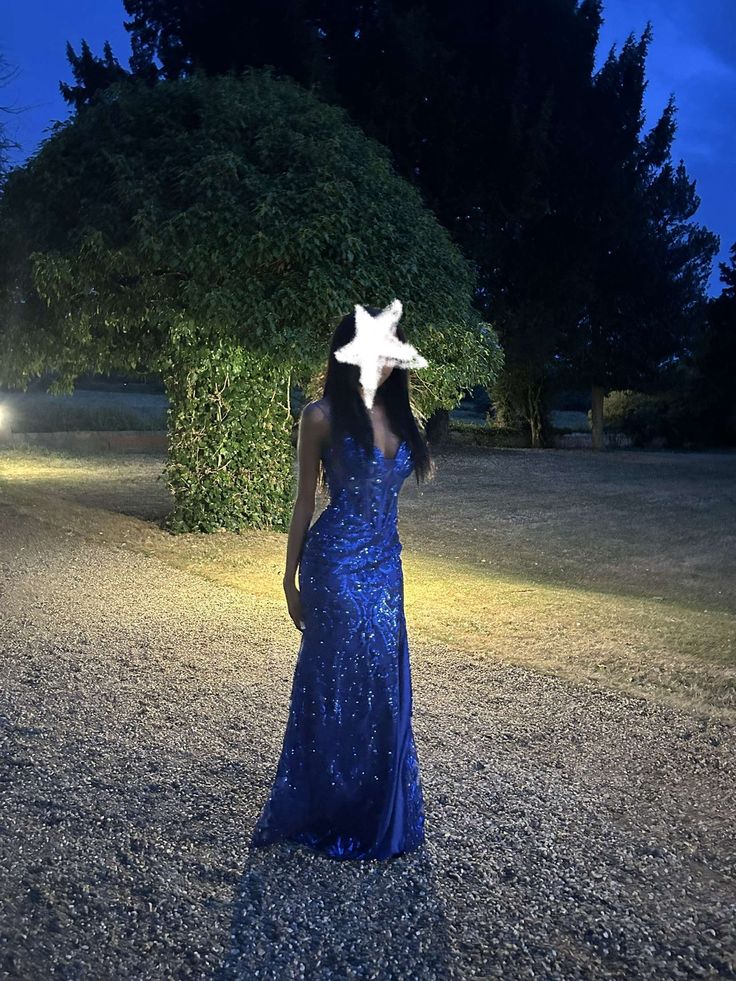 Funkelndes, perlenbesetztes, rückenfreies, königsblaues langes Meerjungfrauen-Abendkleid mit Pailletten AB1598
