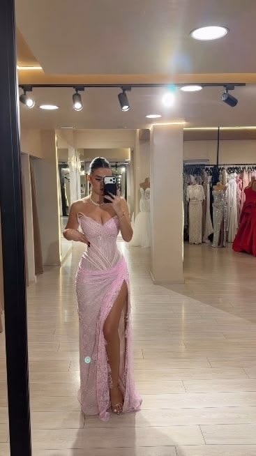 Robe de bal longue sirène sexy sans bretelles en dentelle rose fendue, robe de soirée formelle plissée N350