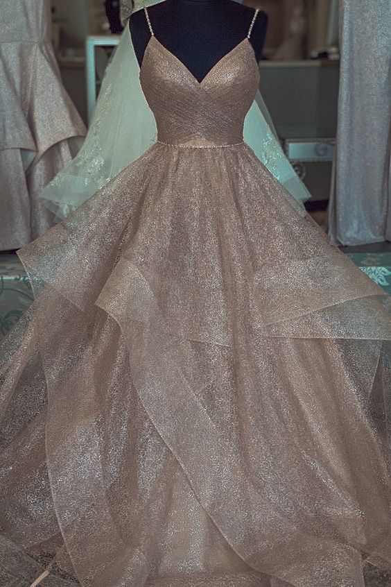 Robe de bal modeste à bretelles spaghetti en tulle champagne, tenue de soirée élégante pour remise de diplômes N050