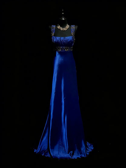 Robe de bal longue en satin bleu roi, coupe trapèze, col carré et corsage orné de perles, idéale pour les jeunes filles en quête d'une tenue de soirée ou de remise de diplômes (N1198).