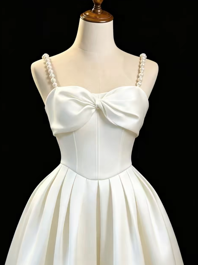 Cute A Line Spaghetti Strap White Satin Knee Length High School Ideas Homecoming Dress Inspo Birthday Dresses Senior Graduation Outfits RB7181