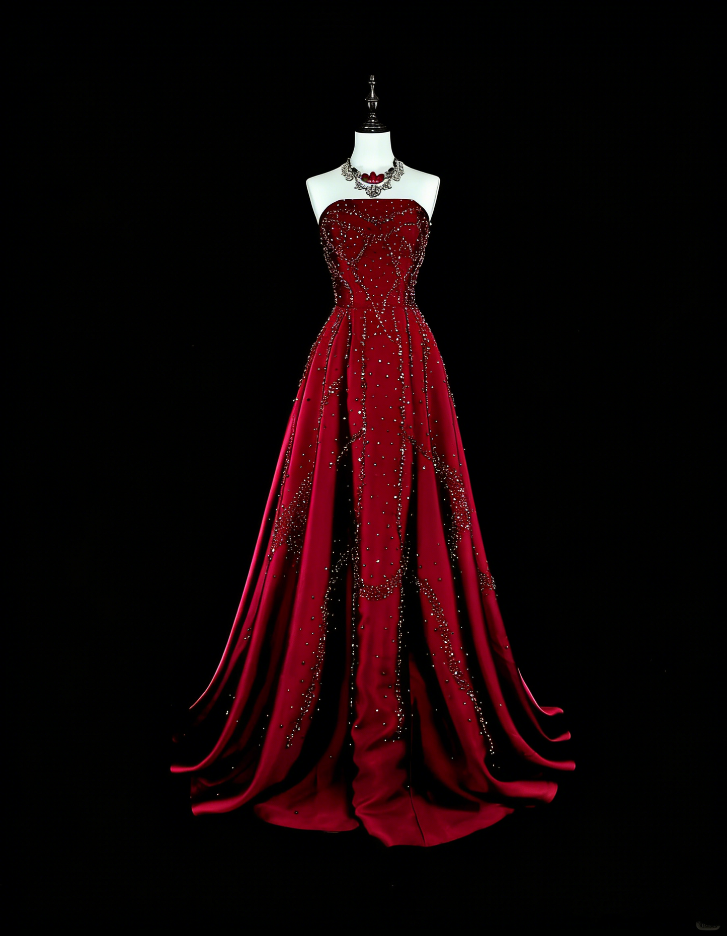 Vintage 1780er Jahre A-Linien-Abendkleid, trägerlos, dunkelrot, ärmellos, mit Perlenstickerei, N1600