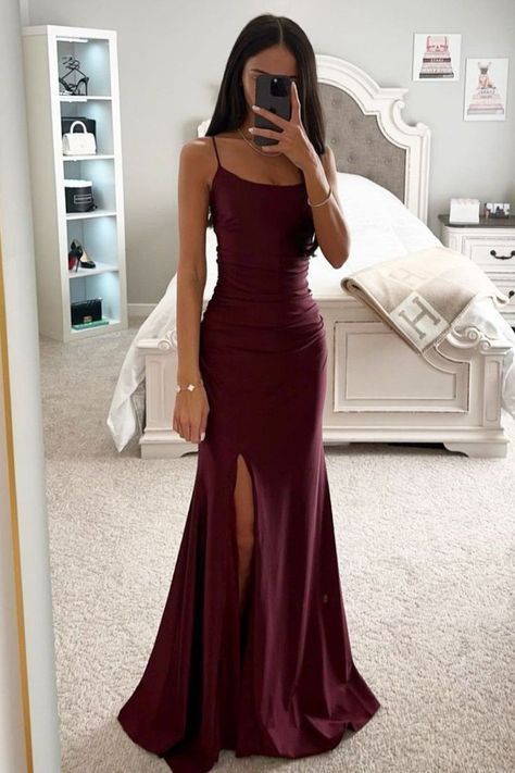Elegantes weinrotes Ballkleid mit Spaghettiträgern, Abendkleid N1864