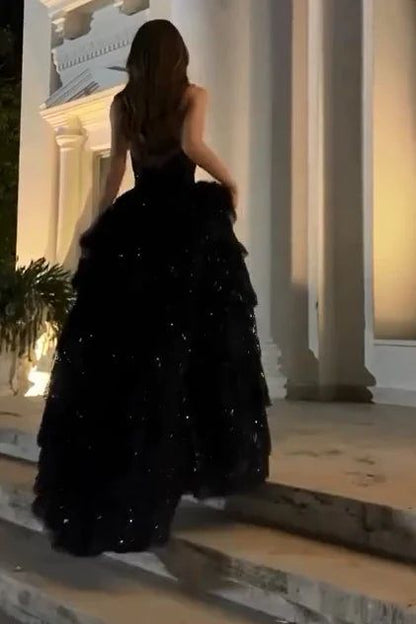 Funkelndes, trägerloses schwarzes Ballkleid mit Schlitz, Pailletten, langes formelles Partykleid N794