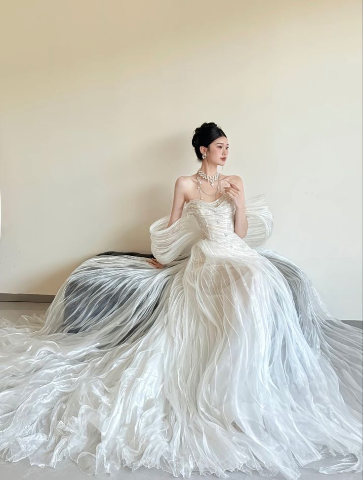 Bezauberndes langes Meerjungfrauen-Brautkleid mit Pailletten, Falten und Schleife, AB1465