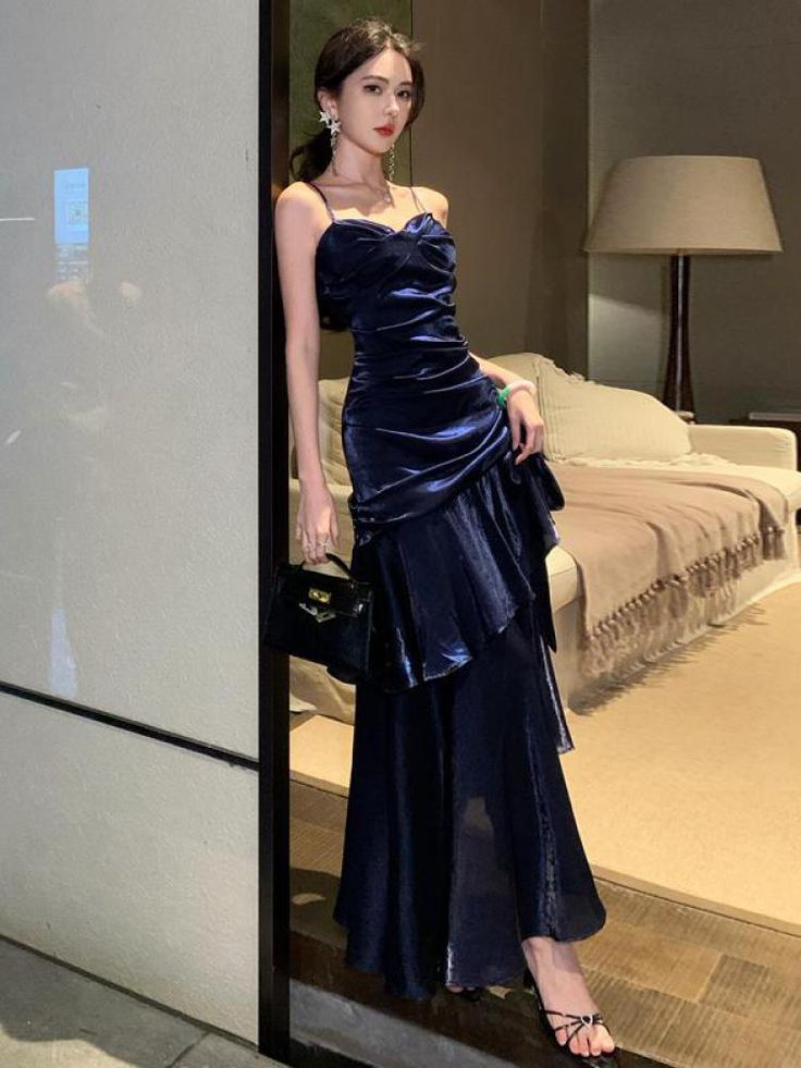 Robe de bal longue sirène sexy à fines bretelles en satin bleu roi, robe de soirée, tenue pour un 18e anniversaire, robe de remise de diplôme N878