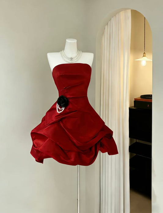 Pretty Ball Gown Strapless Burgundy Homecoming Dress Inspo With Folded Short Graduation Dresses RB6835
