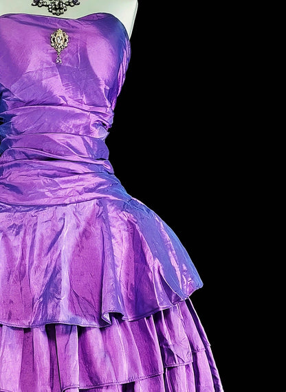 Mignonne Robe de Bal Bustier en Taffetas Violet Courte Mini pour Soirée de Retour N2379