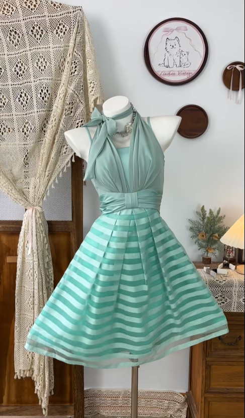 Vintage A Line Halter Green Chiffon Short Mini Party Homecoming Dresses High School Ideas Inspo 18th Birthday Outfits RB7362