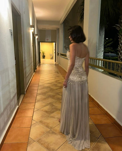 Robe de bal longue élégante en mousseline champagne, coupe trapèze, décolleté cœur, taille basse, ornée de perles, idéale pour une soirée, un 18e anniversaire ou une remise de diplôme (N903)