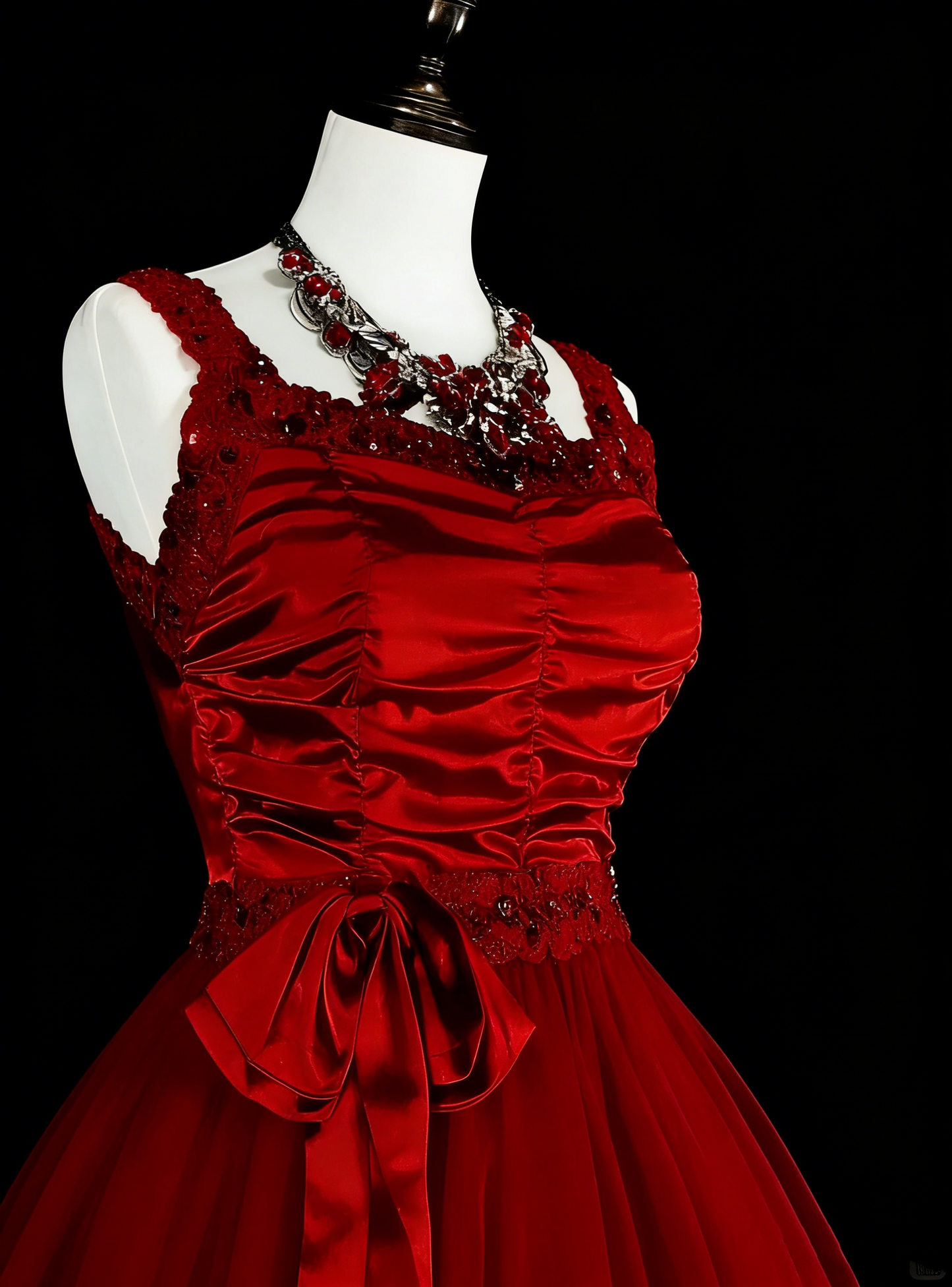 Robe de bal unique à fines bretelles en tulle rouge, inspiration années 2000, robes de bal courtes, inspiration robes de soirée N1748
