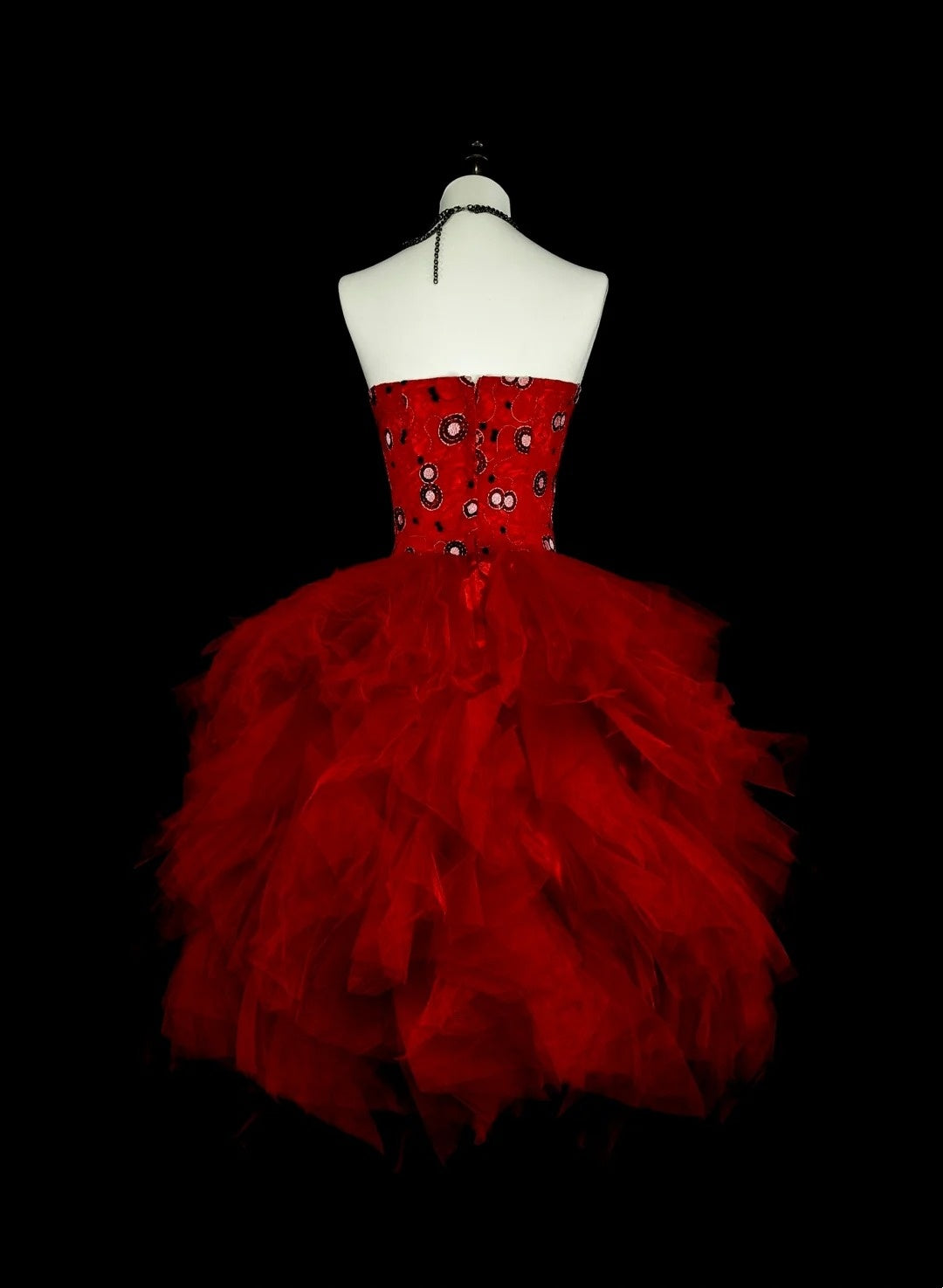 Robe de bal unique sans bretelles en tulle rouge, inspiration années 2000, robes de bal courtes, inspiration robes de soirée N1747