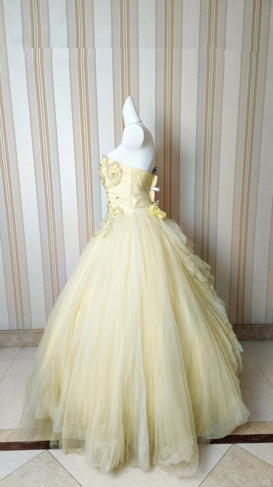 Prinzessinnen Ballkleid Trägerlos Gelb Rüschen Lagenweise Mit Blumen Sweet 16 Kleider Quinceanera Kleid N4184