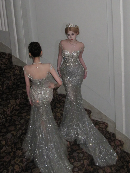 Luxurious Wedding Dresses Mermaid Style With Beaded Crystals Bodice Silver Sequin Bride Dress For Brides Fitted Bridal Gown N077