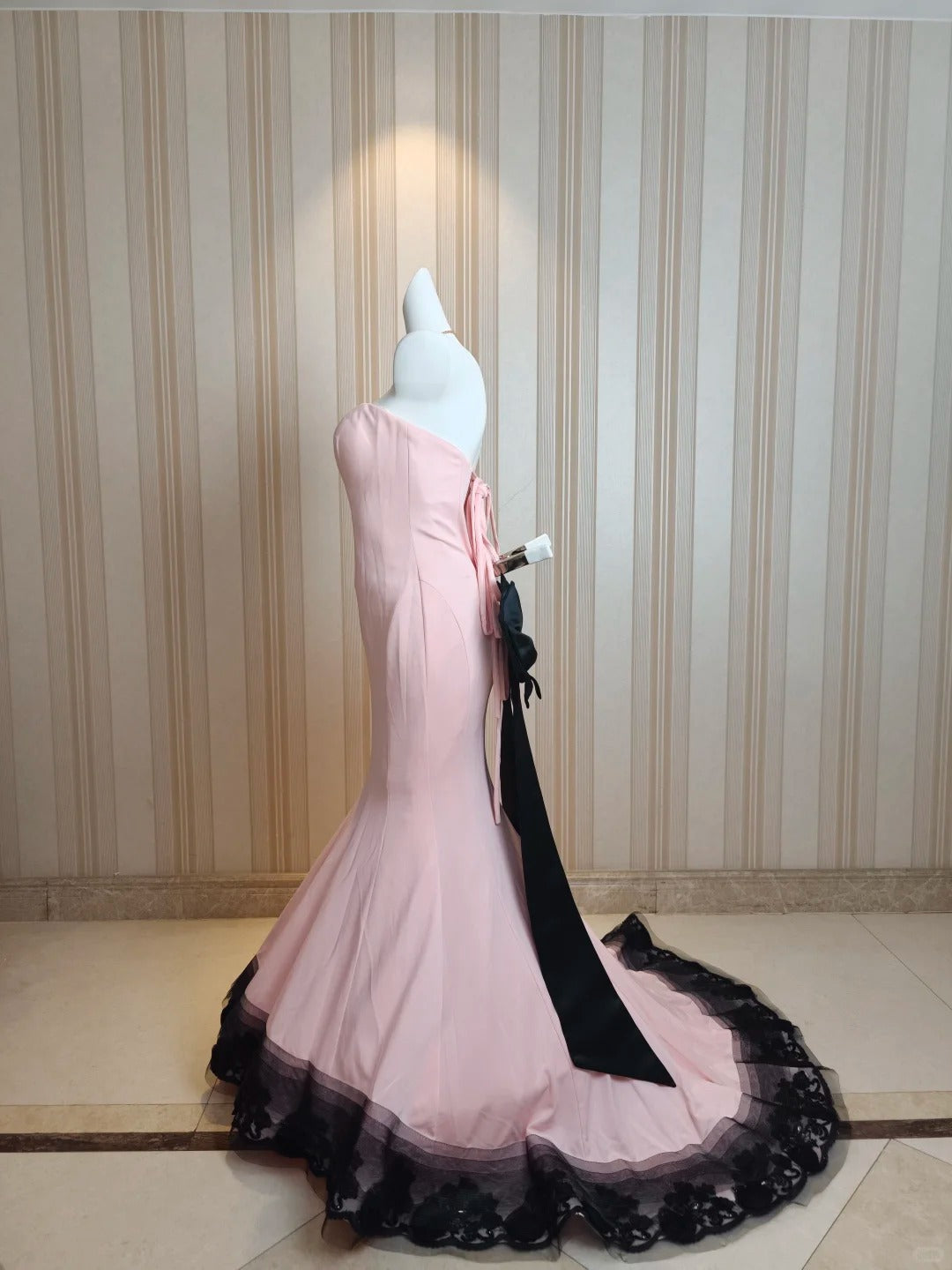 Elegantes Meerjungfrauen-Sweetheart-Kleid aus rosa Chiffon mit schwarzer Spitze für den 18. Geburtstag, elegantes Outfit, formelle Ballkleider N4192