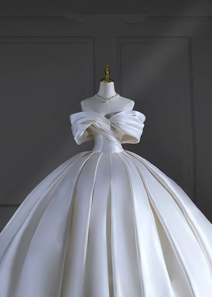 Timeless Wedding Dresses Ball Gown Off The Shoulder Satin Pleated Brides Dress Court Train Fitted Long Bridal Gowns AB2524