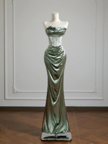 Romantisches, trägerloses Meerjungfrauen-Abendkleid in Salbeigrün mit Rüschen – ein beeindruckendes Outfit für den 18. Geburtstag (Partykleid N397)
