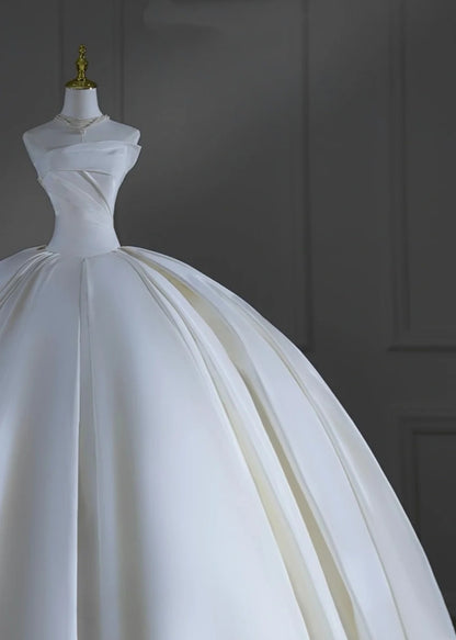 Robe de mariée intemporelle, robe de bal bustier en satin plissé, robe de mariée longue cintrée avec traîne, AB2528