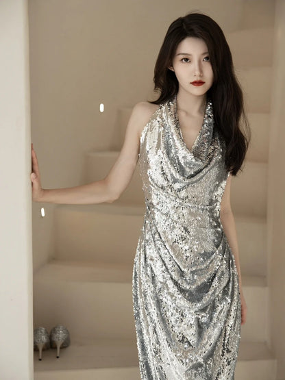 Robe de bal longue sirène à sequins argentés, dos nu, style sirène. Tenue idéale pour un 18e anniversaire. Robe de bal N231