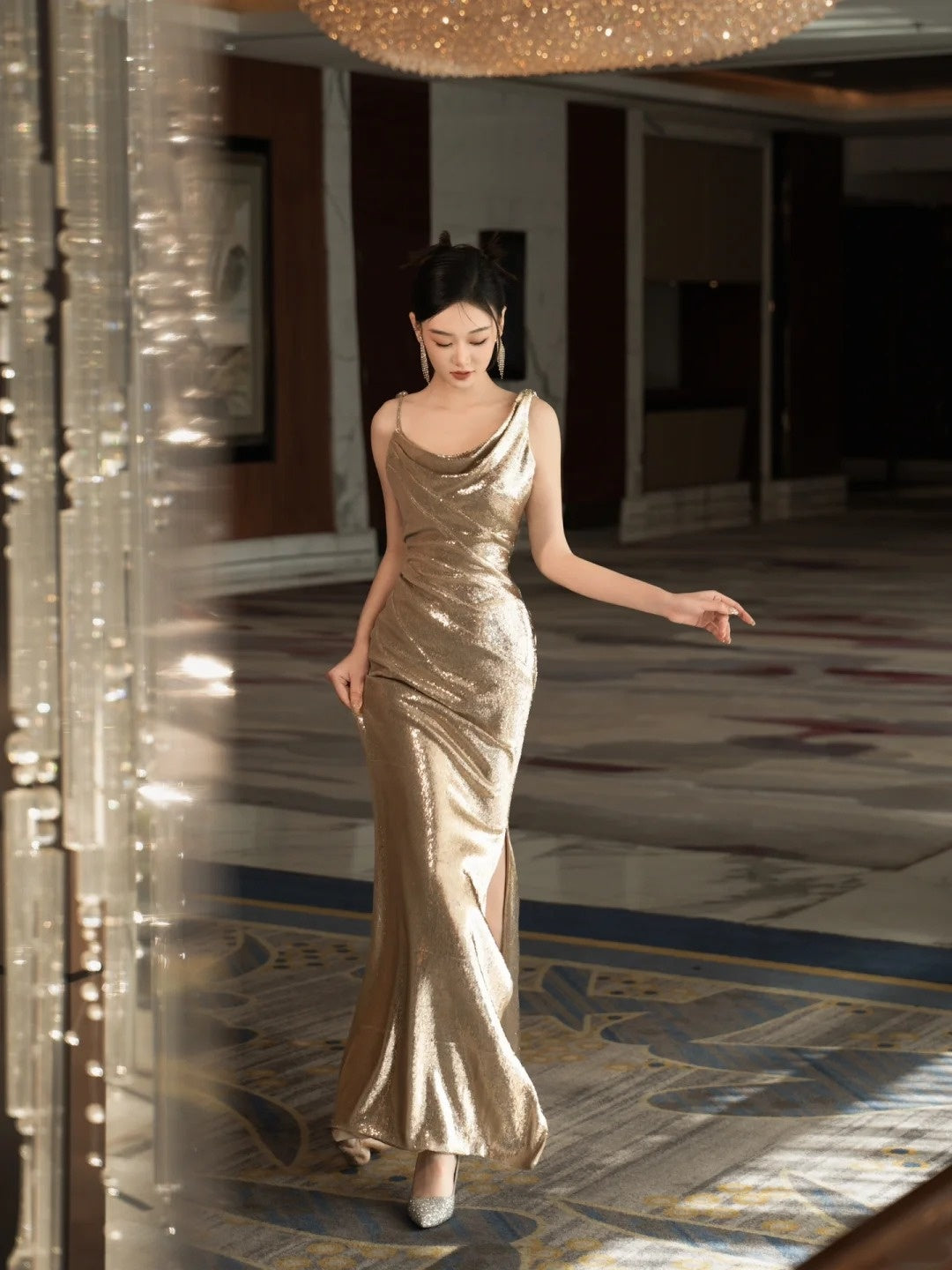 Robe de bal longue sirène à paillettes et col asymétrique, style champagne, inspiration tenue de soirée N232